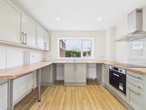 Photo 16- click for photo gallery